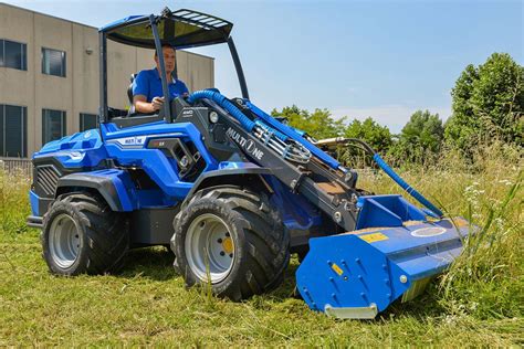 mini articulated loader